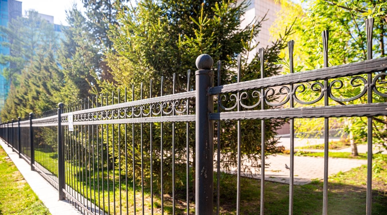 Klamath Falls Fence Repair Ornamental Iron Fence close up 2